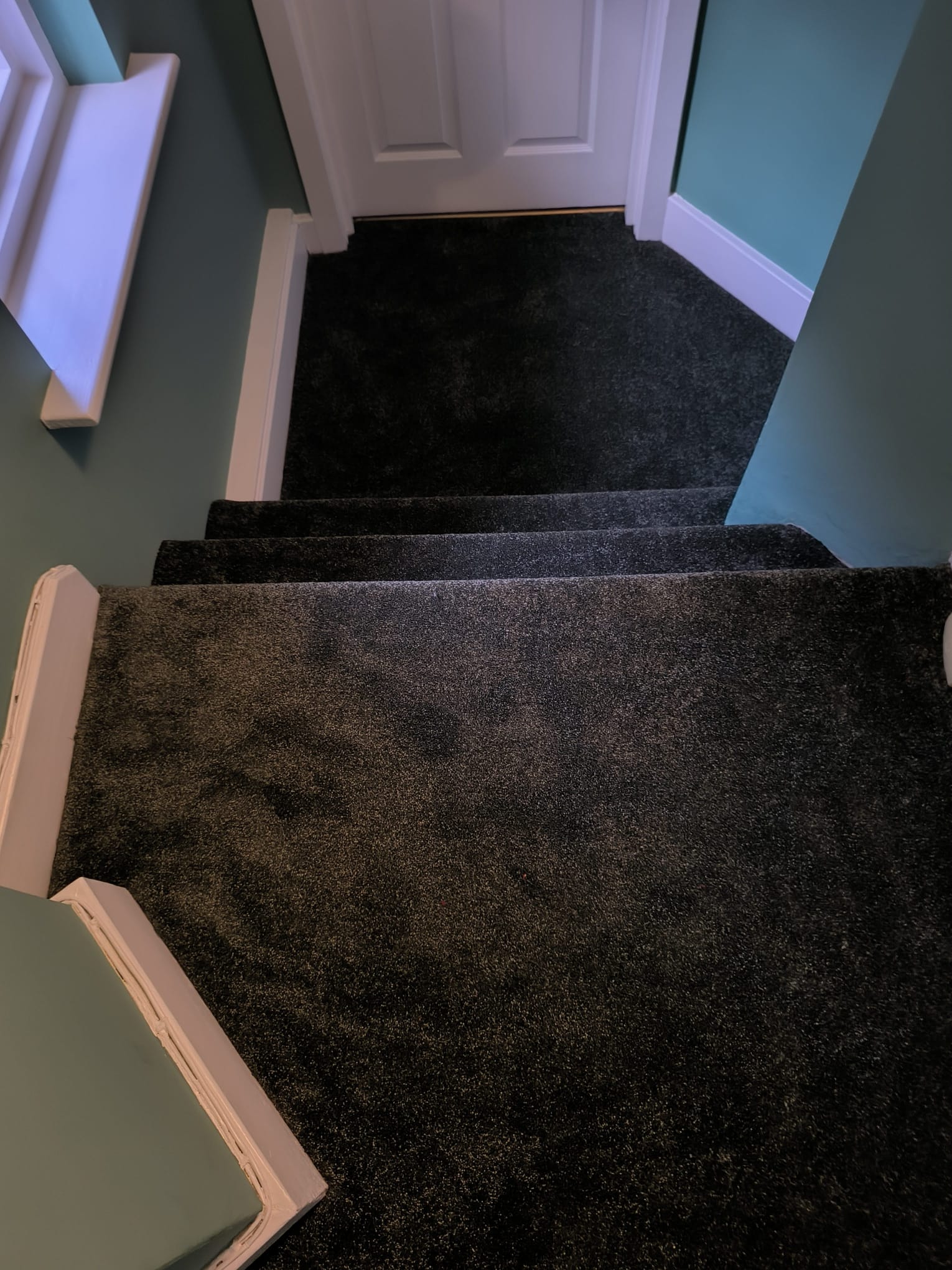 Premium staircase carpet fitting with precision detailing in Watford